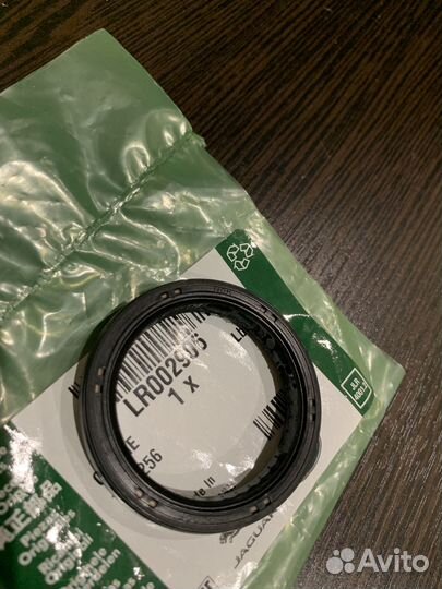 Сальник LR втулки угловой для Volvo 30713729