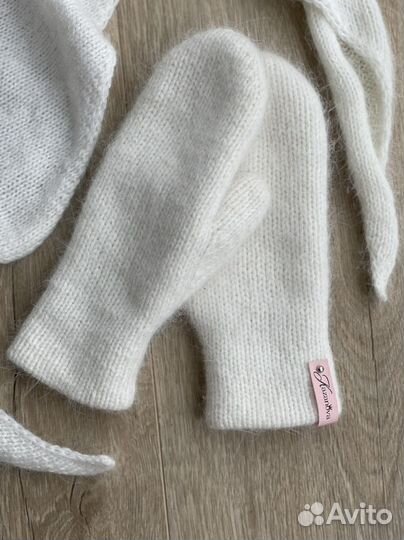 Платок из пуха норки. Варежки. Ручная работа