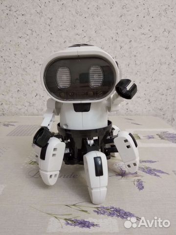 Игрушка робот