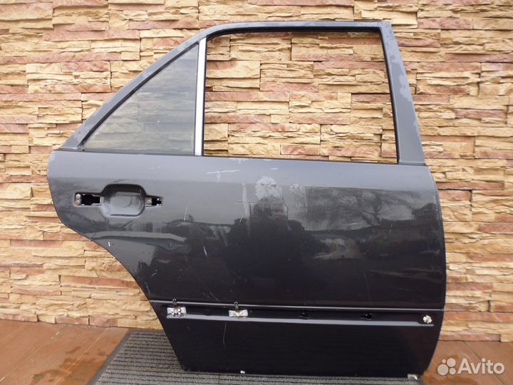 Мерседес W124 дверь задняя правая с 1984-1995