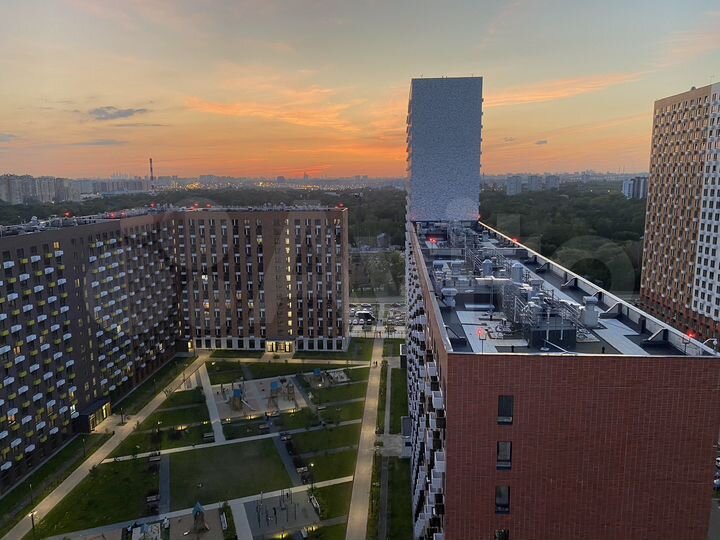 3-к. квартира, 90 м², 19/25 эт.