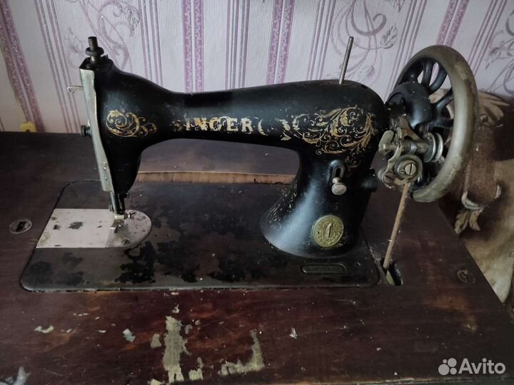 Швейная машина Singer