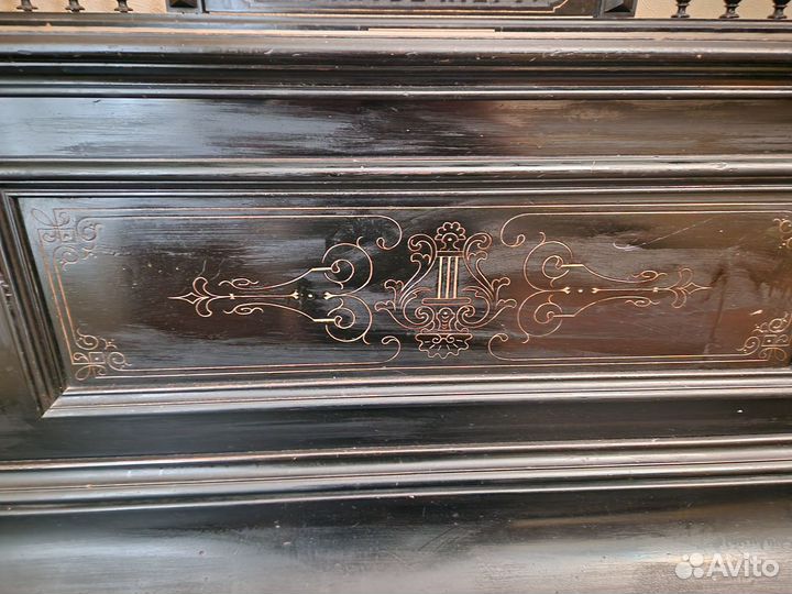 Пианино антикварное