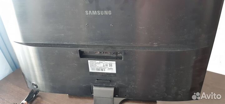 Монитор Samsung 28