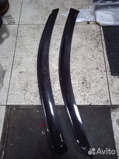 Дефлектор стекл toyota RAV4