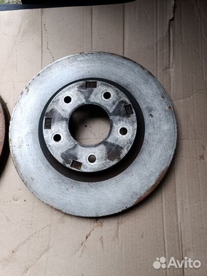 Передние тормозные диски Mitsubishi outlander XL