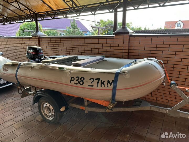Лодка Badger 370 AL