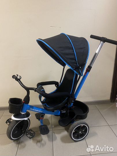 Детский велосипед с ручкой