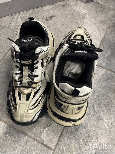 Balenciaga track 2 grey