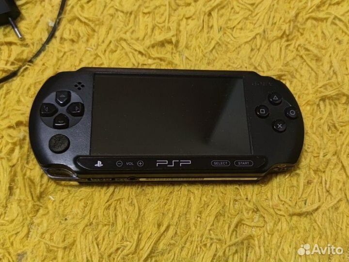 Sony psp e 1008