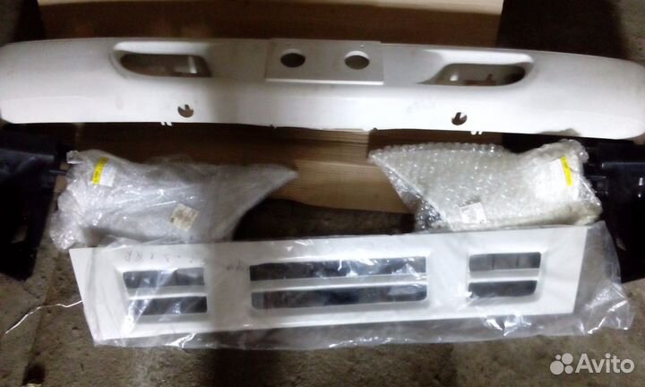 Бампер isuzu nqr 71