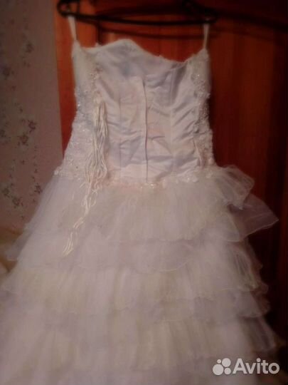 Свадебные аксессуары: платье, фата, болеро