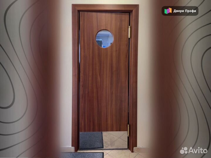 Дверь маятниковая