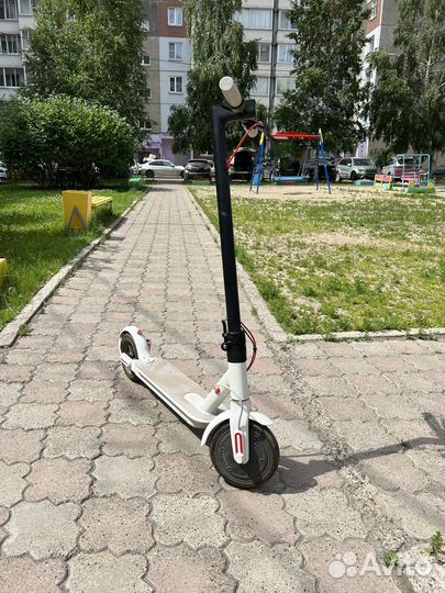 Электросамокат xiaomi m365 pro