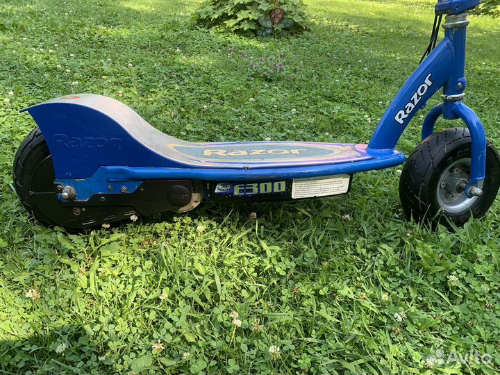 Электросамокат Razor e300