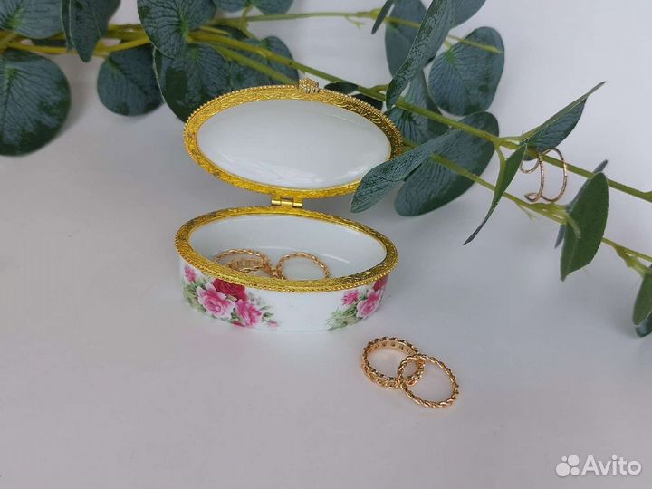 Керамическая шкатулка