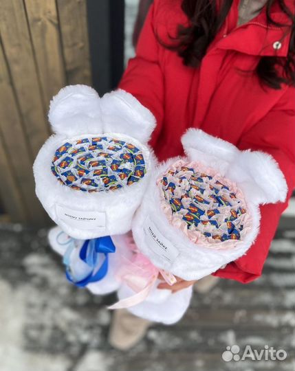 Букет из роз, сладкий букет из жевачек