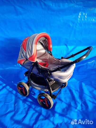 Продаётся детская коляска Adamex saturn