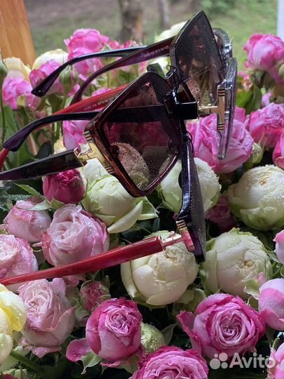 Солнцезащитные очки женские