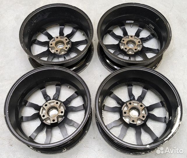 Литые диски R-17 Racing Wheels H-497 (5x114.3)