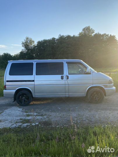 Volkswagen Multivan 2.5 МТ, 2003, 740 000 км