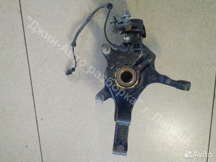 Кулак поворотный передний в сборе laguna 2