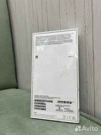 iPhone 12, 64 ГБ