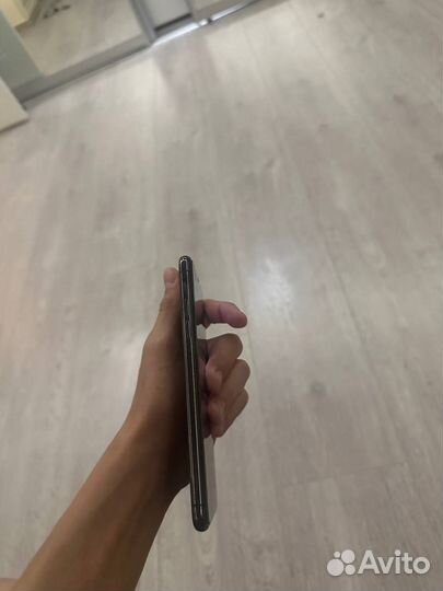 iPhone 11 Pro Max, 64 ГБ