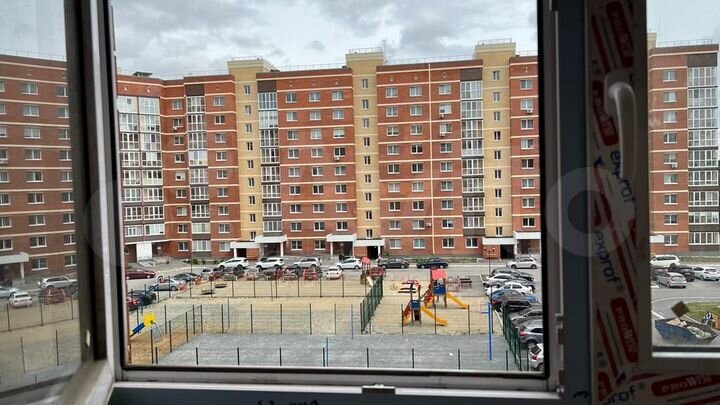 2-к. квартира, 65 м², 4/9 эт.