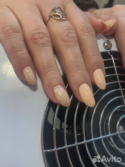 Маникюр на дому