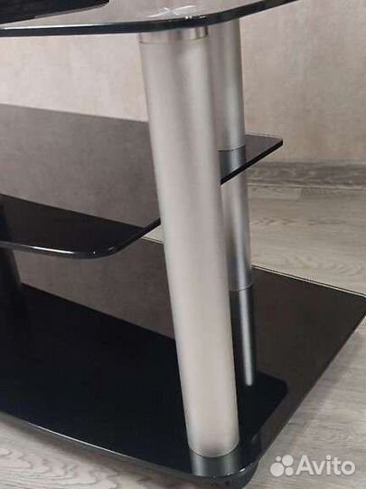 Тумбочка под телевизор