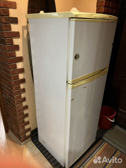 Холодильник бу Nord