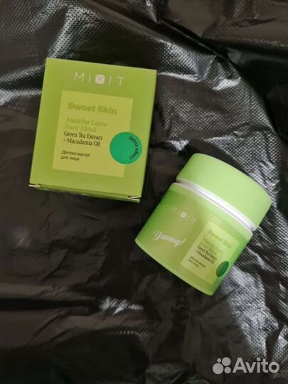 Увлажняющая маска для лица