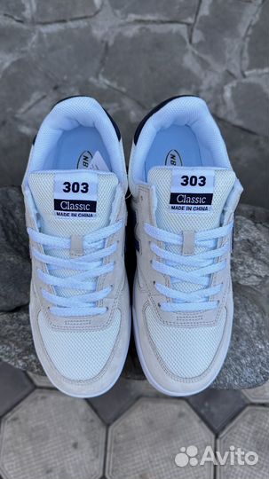 Бежевые кеды new balance 303 classic