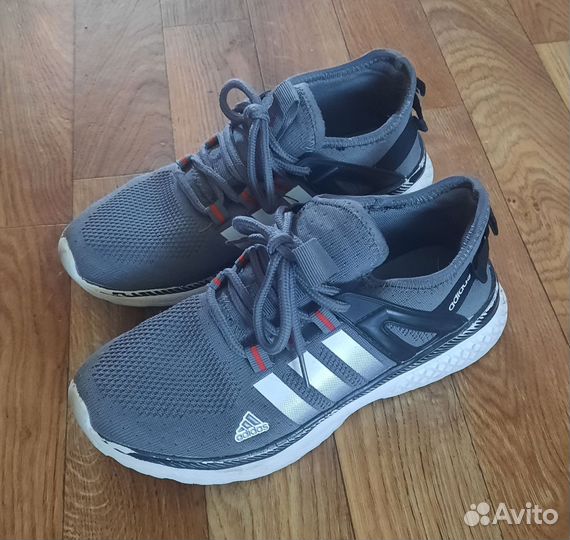 Кроссовки подростковые