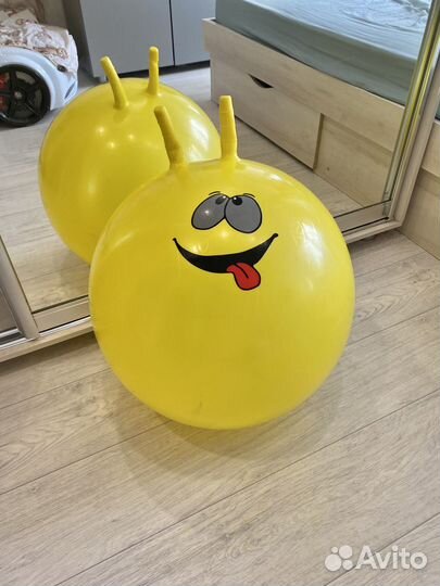 Детский мяч прыгун с рожками