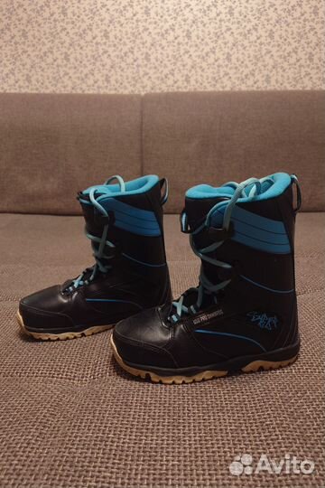 Сноубордические ботинки детские 35р