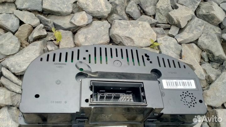 Панель приборов Фольксваген Джетта 5 Volkswagen