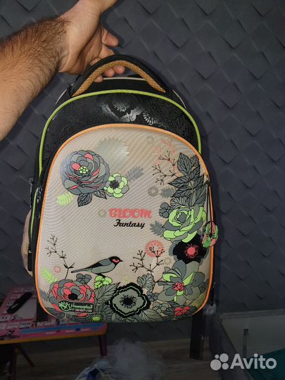 Рюкзак школьный для девочки