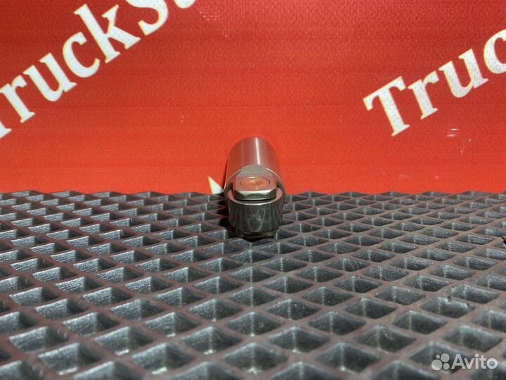 Толкатель впускного клапана 2018г