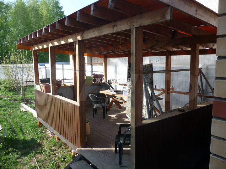 Коттедж 201,3 м² на участке 10 сот.