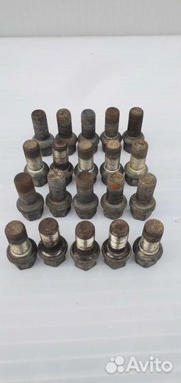 Болты колёсные VAG Volkswagen Audi Skoda Seat