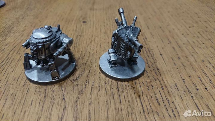 Металлические роботы Серп