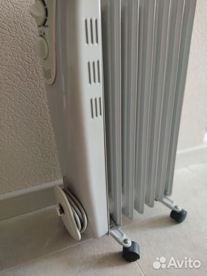 Масляный радиатор Marta MT-2426 серый обогреватель