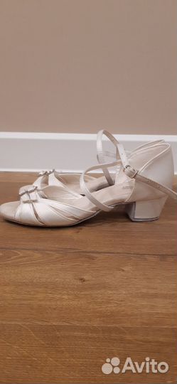 Бальные туфли для девочки