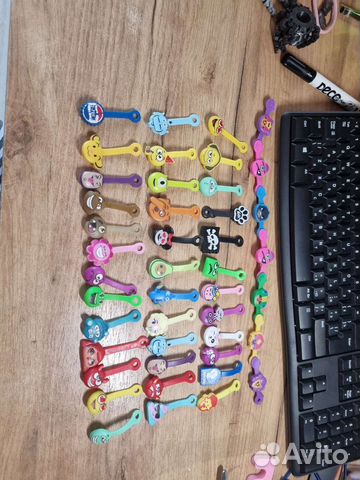 Скрепыши разных магазинов и сезонов