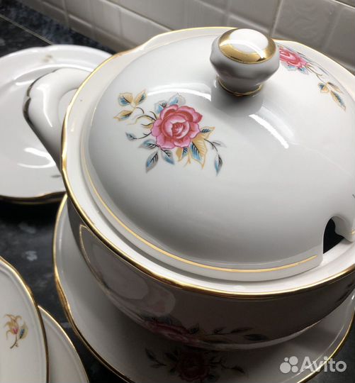 Набор столовой посуды на 6 персон