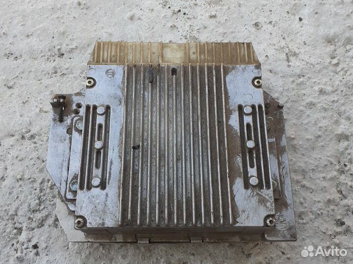 Блок управления двс Mersedes W210 W140 4.2