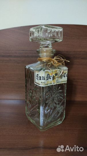 Декоративные бутылки и бочки для интерьера