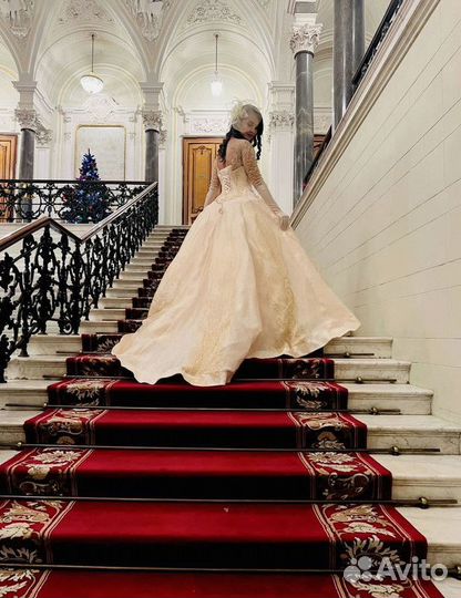 Аренда / Прокат платьев / Более 600 видов